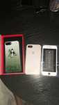 Продавам части за Iphone 8/7