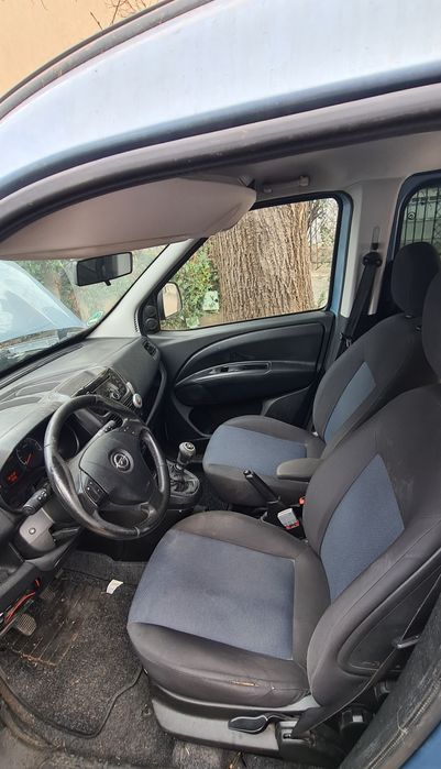 Opel Combo 1.6 diesel, 5 locuri AC