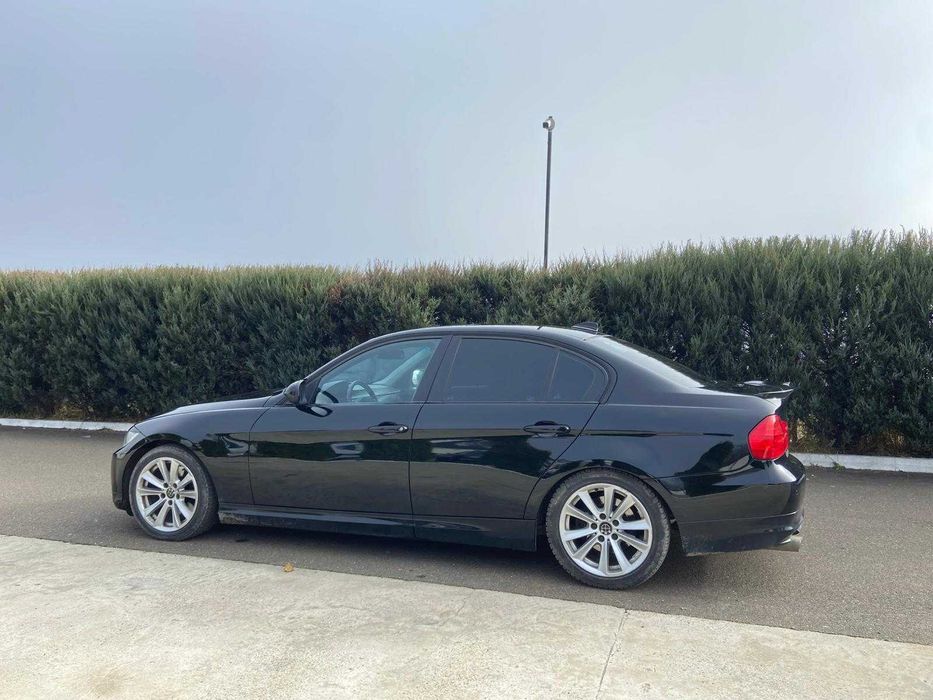 BMW seria 3 E90 320D/2010/184cp/trapa/facelift