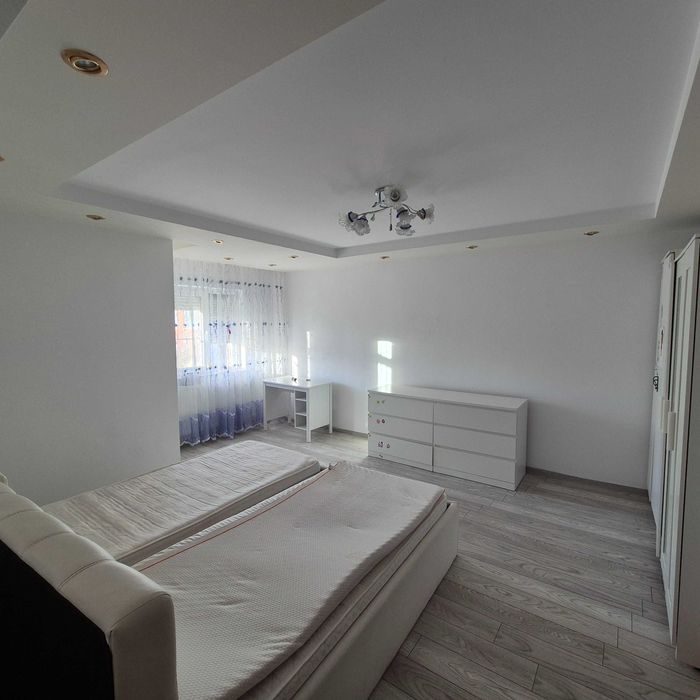 Apartament de inchiriat