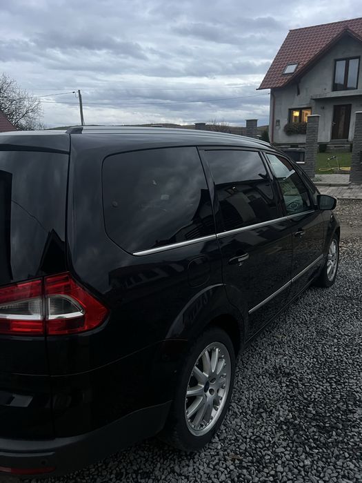 Ford Galaxy Titanium •2015 • 7 locuri — Eleganta si confort premium