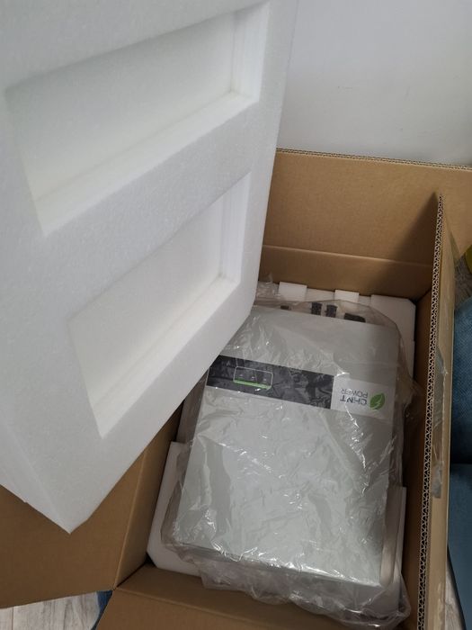 Invertor monofazat Chint Power 6 kw nou