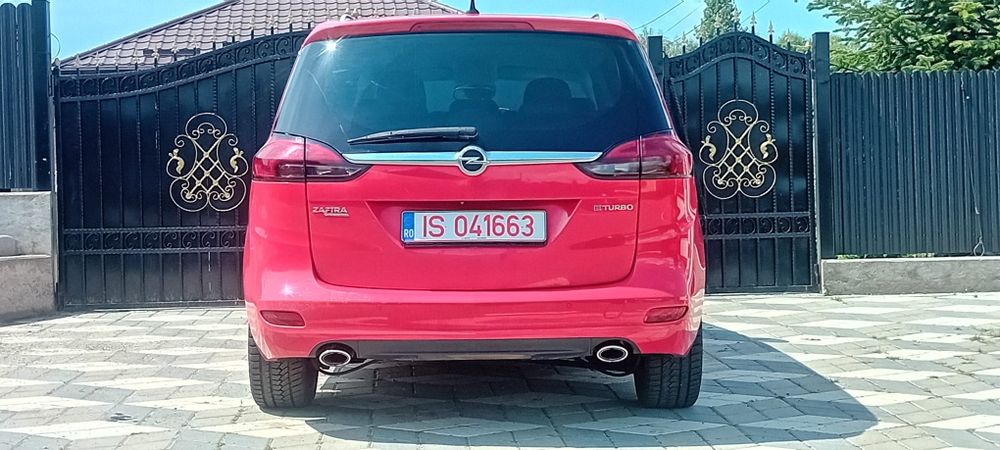 Opel zafira tourer