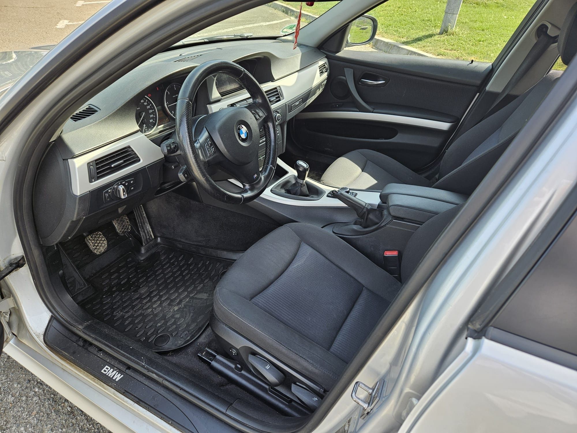 BMW E91 320d xDrive, 184CP, Distribuție schimbată,Navi