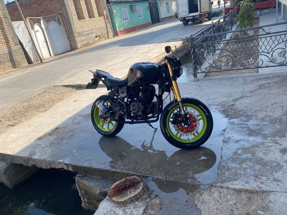 Bayk mototsikl sport