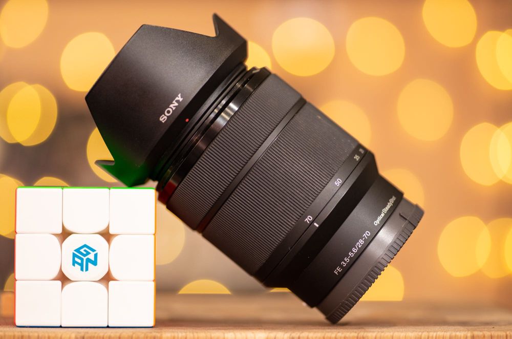 Sony 28-70mm f/3.5-5.6 OSS обектив Сони