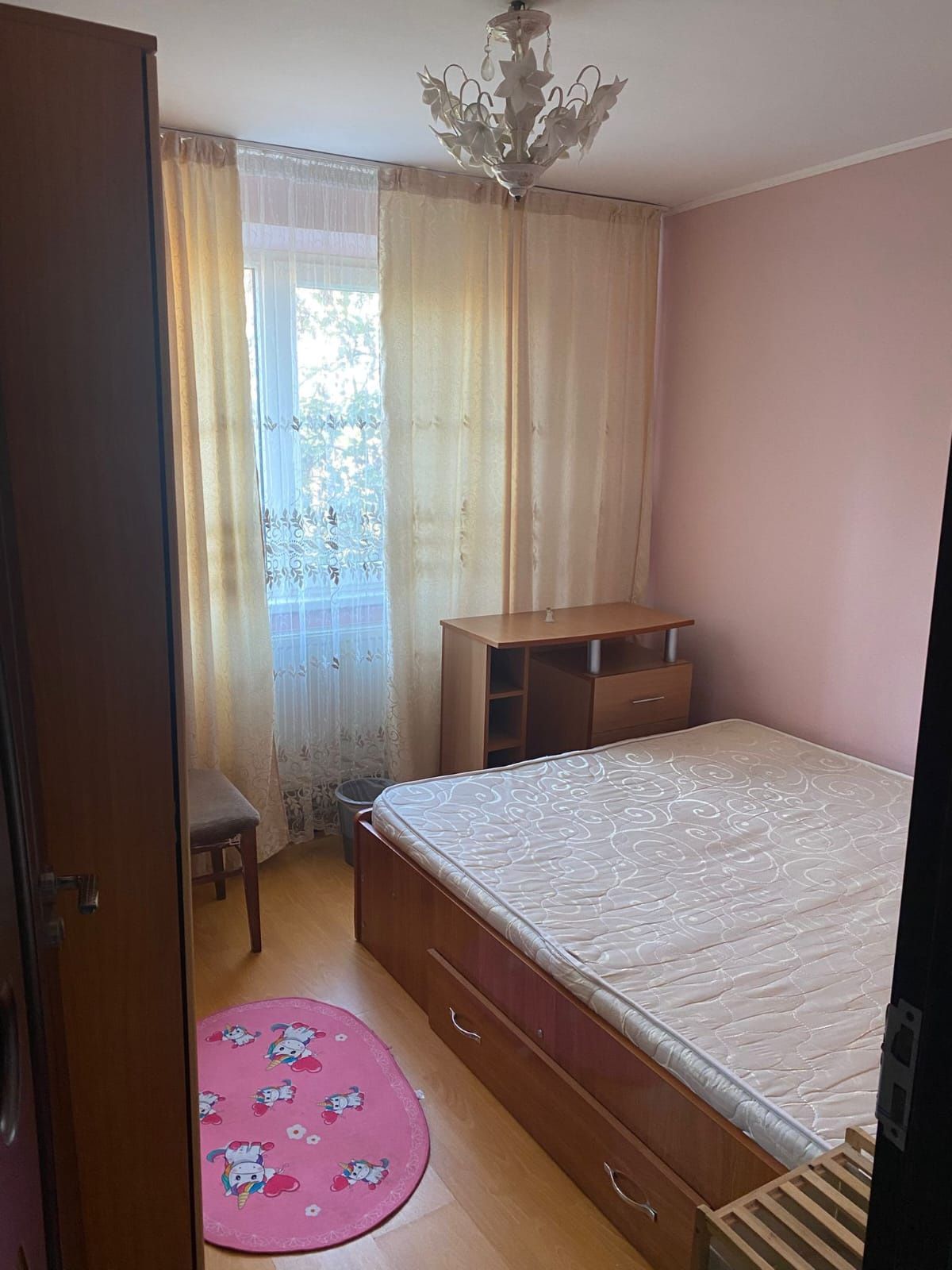 Închiriez apartament 2 camere