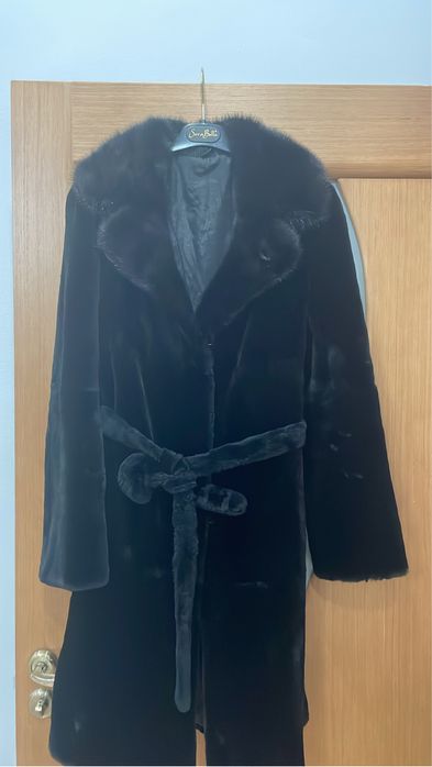 Шуба женская …..