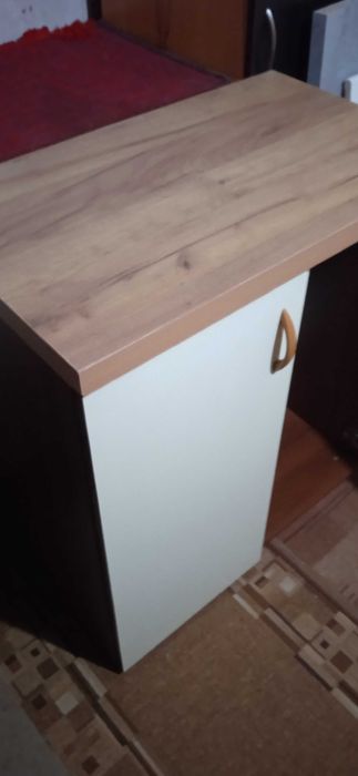 Продавам шкаф с термоплот без забележки 77ш82висок 43дълбок