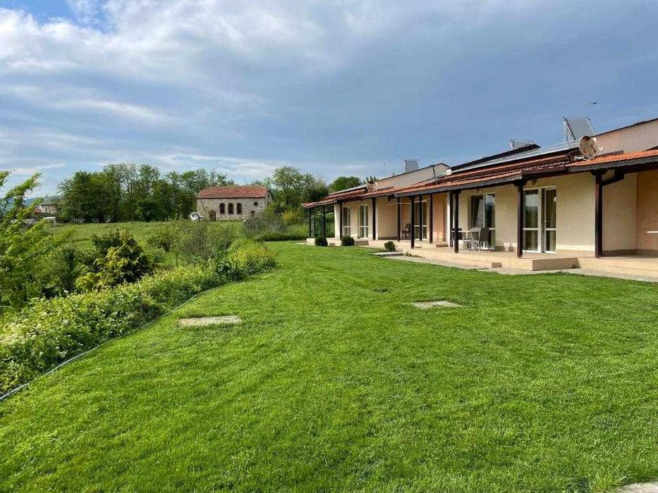 Комплекс от къща за гости в с. Малки Воден, яз. Ивайловград