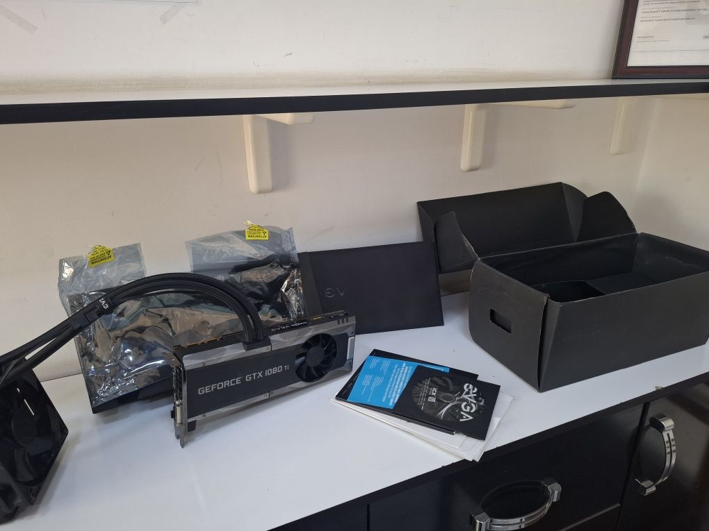Evga GTX 1080 ti hybrid sc2 на водяном охлаждении