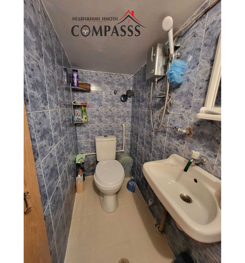 Продава се Къща в Добрич, Христо Ботев - 30 кв.м за 1581 €/кв.м - Снимка #7