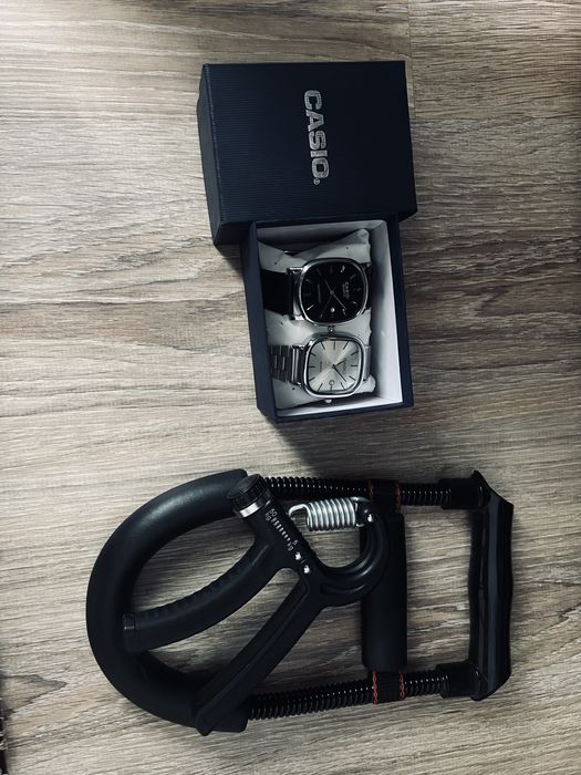 2 часы и эспандеры