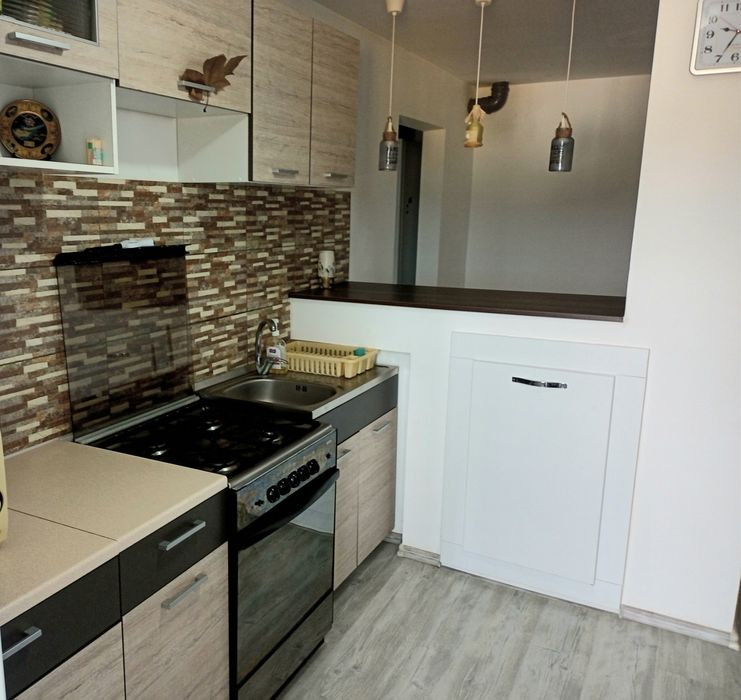 Apartament 2 Camere Decomandat De Vânzare Cartier Grui | Zona Cu Vile