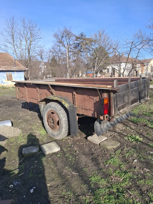 Vînd remorcă mig de înprăștiat gunoi