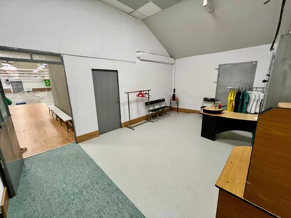 Зала под наем - почасово за танци и спорт