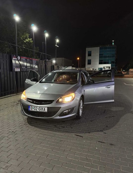 Opel astra j sport tourer