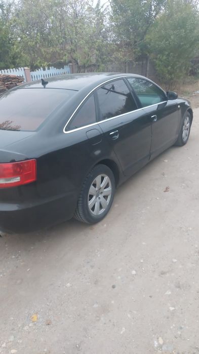 Vând Audi A6 C6  S line
