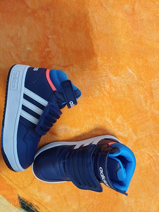 Кецове Adidas 27 номер, момче