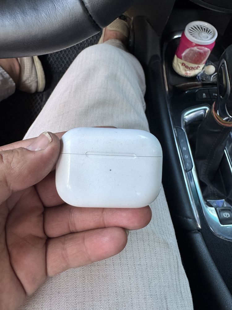 Airpods pro keys original.