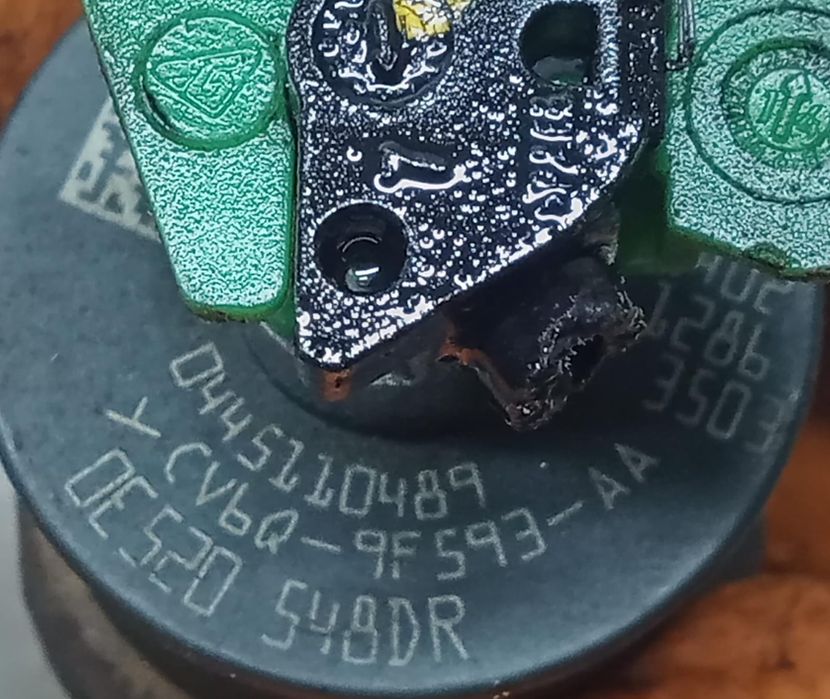 Injector Ford Fiesta 6 (facelift) (2013 - 2020) (827) UGJC