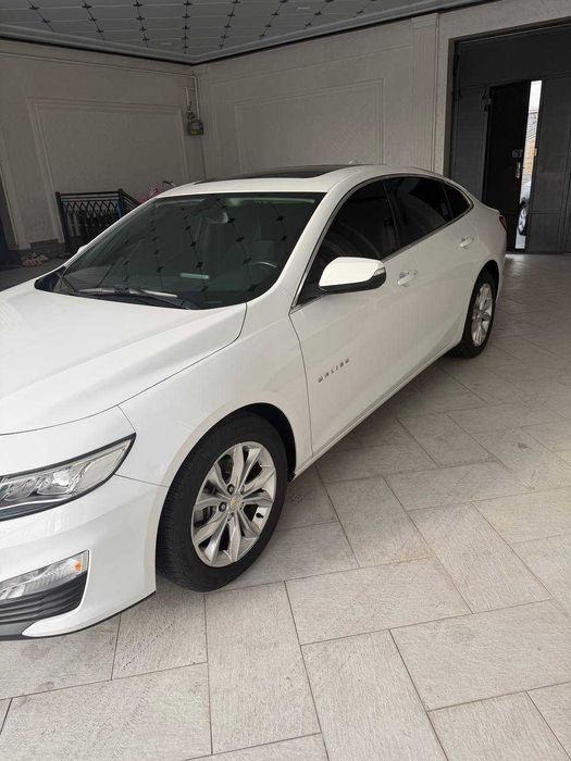 Срочно! Malibu 2 Premier 2020 Белый! 91 тыс км пробега! Чистая краска!