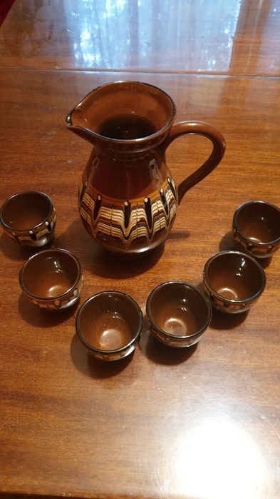 Керамичен сервиз.
