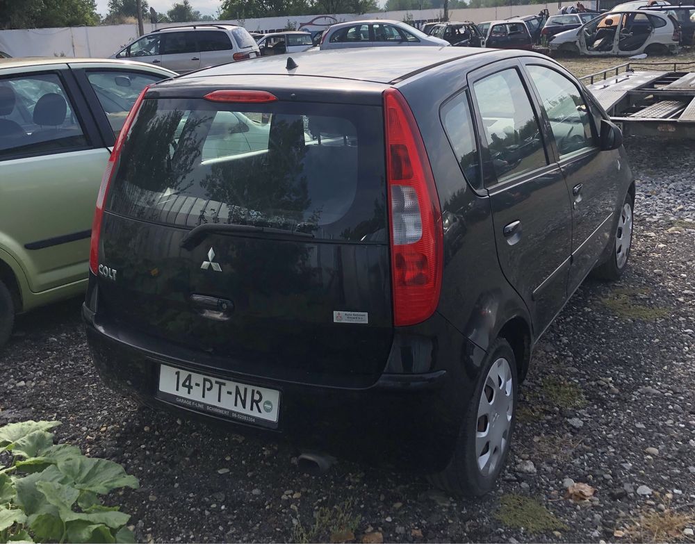 Mitsubishi colt 1.3 i на части