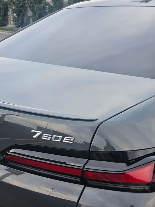 BMW Seria 7 BMW 750e stare impecabila