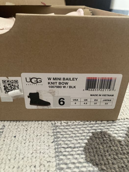 UGG Обувки