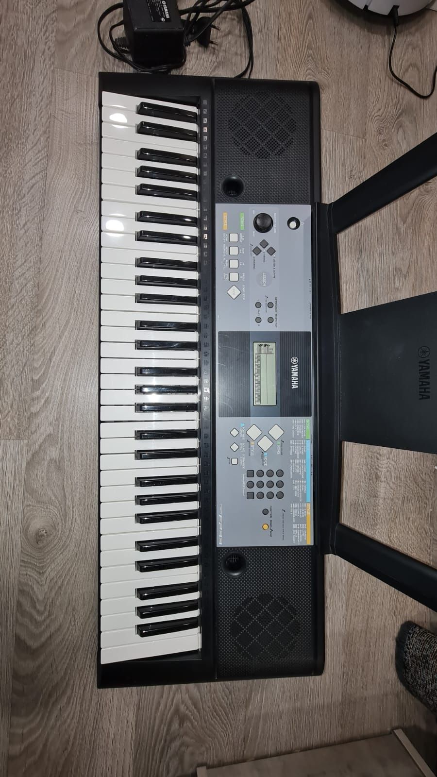 Продаётся синтезатор Yamaha