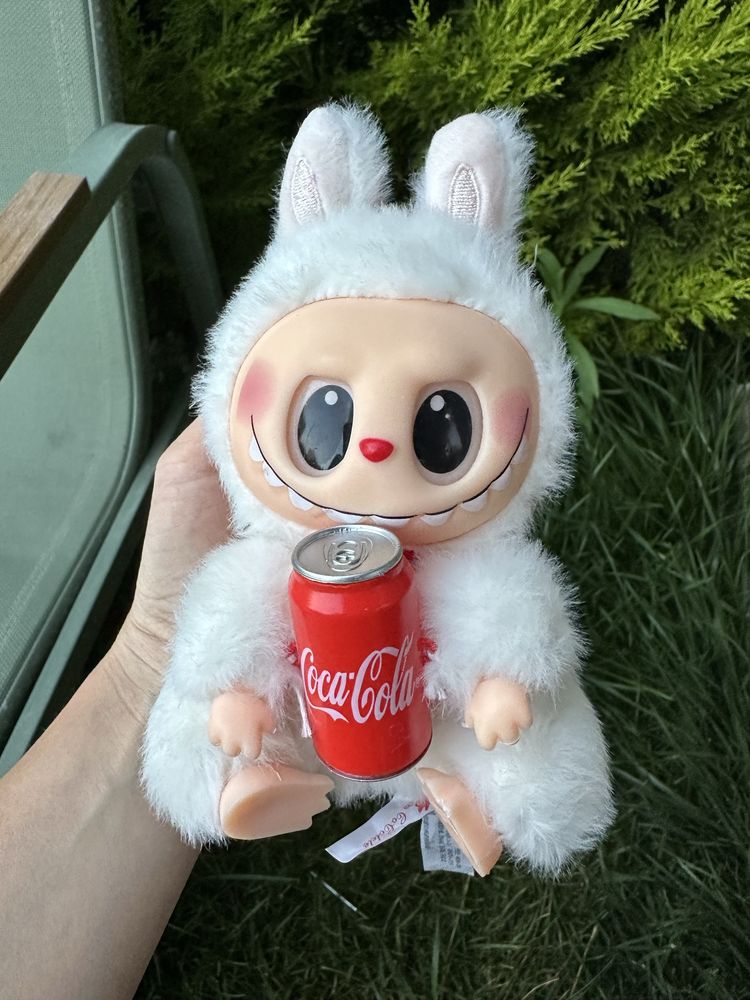 Оригинална Labubu Coca cola играчка