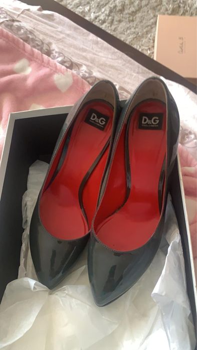 Vând pantofi Dolce&Gabbana