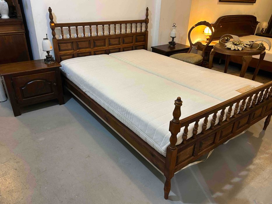 Спалня + 2 бр шкафчета Холандия