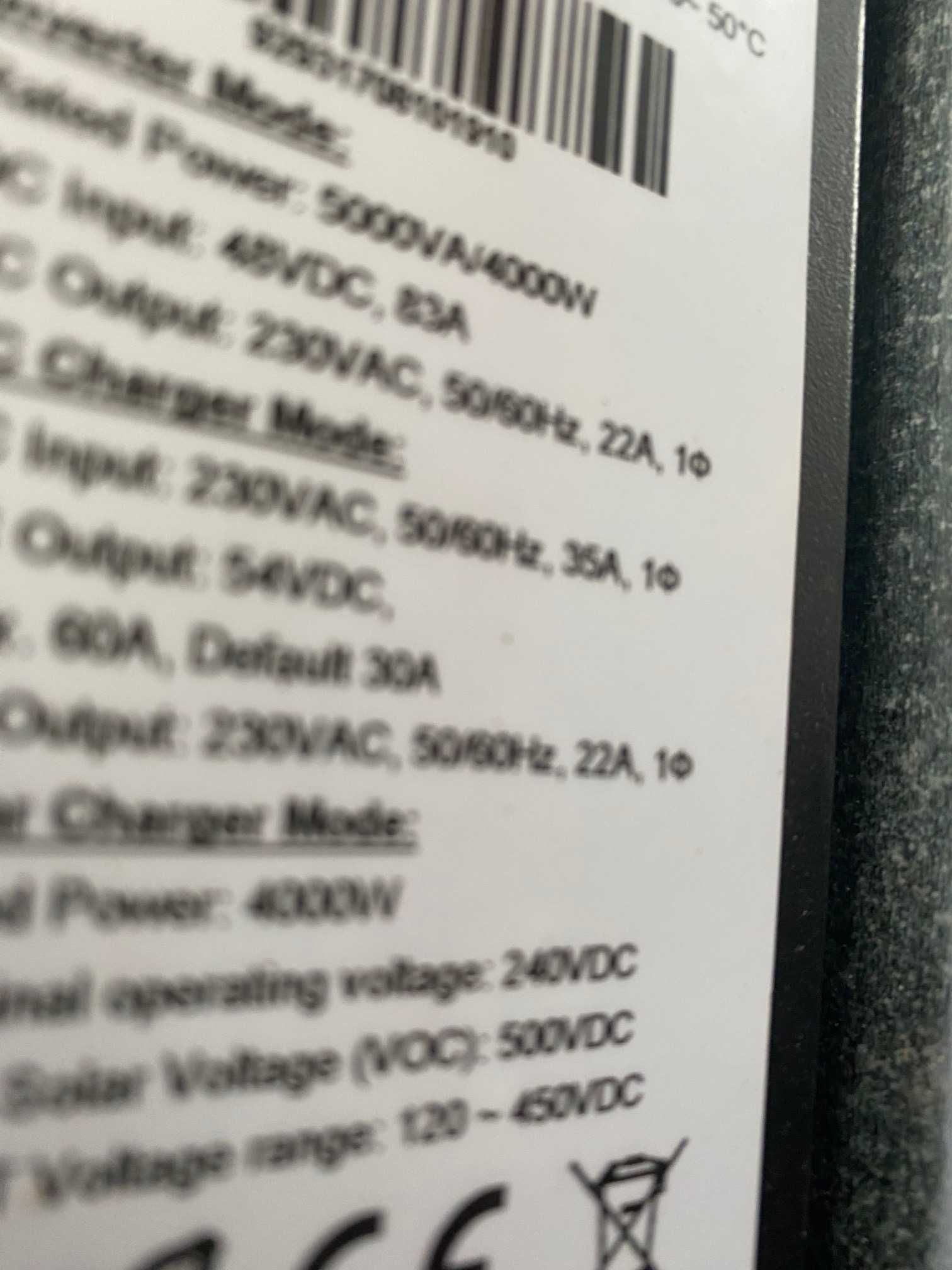 Соларен MPP инвертор с регулатор 24V - 2400W - 40A, тип MSE1