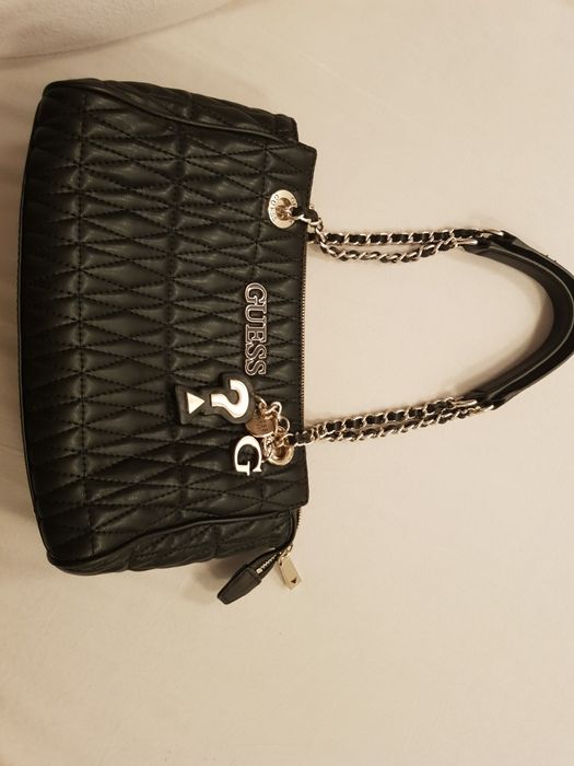 Дамска чанта Guess