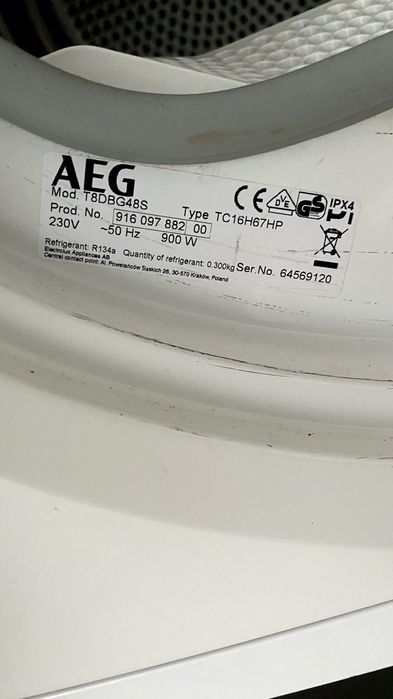 AEG model T8DBG48S Сушилня