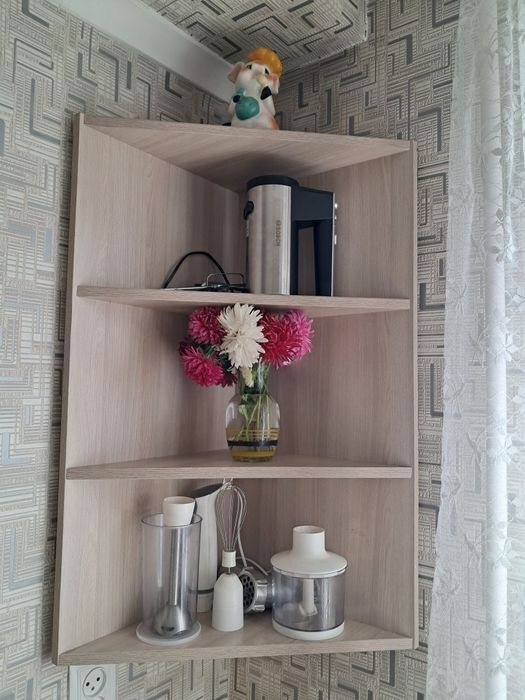 Угловая полка...