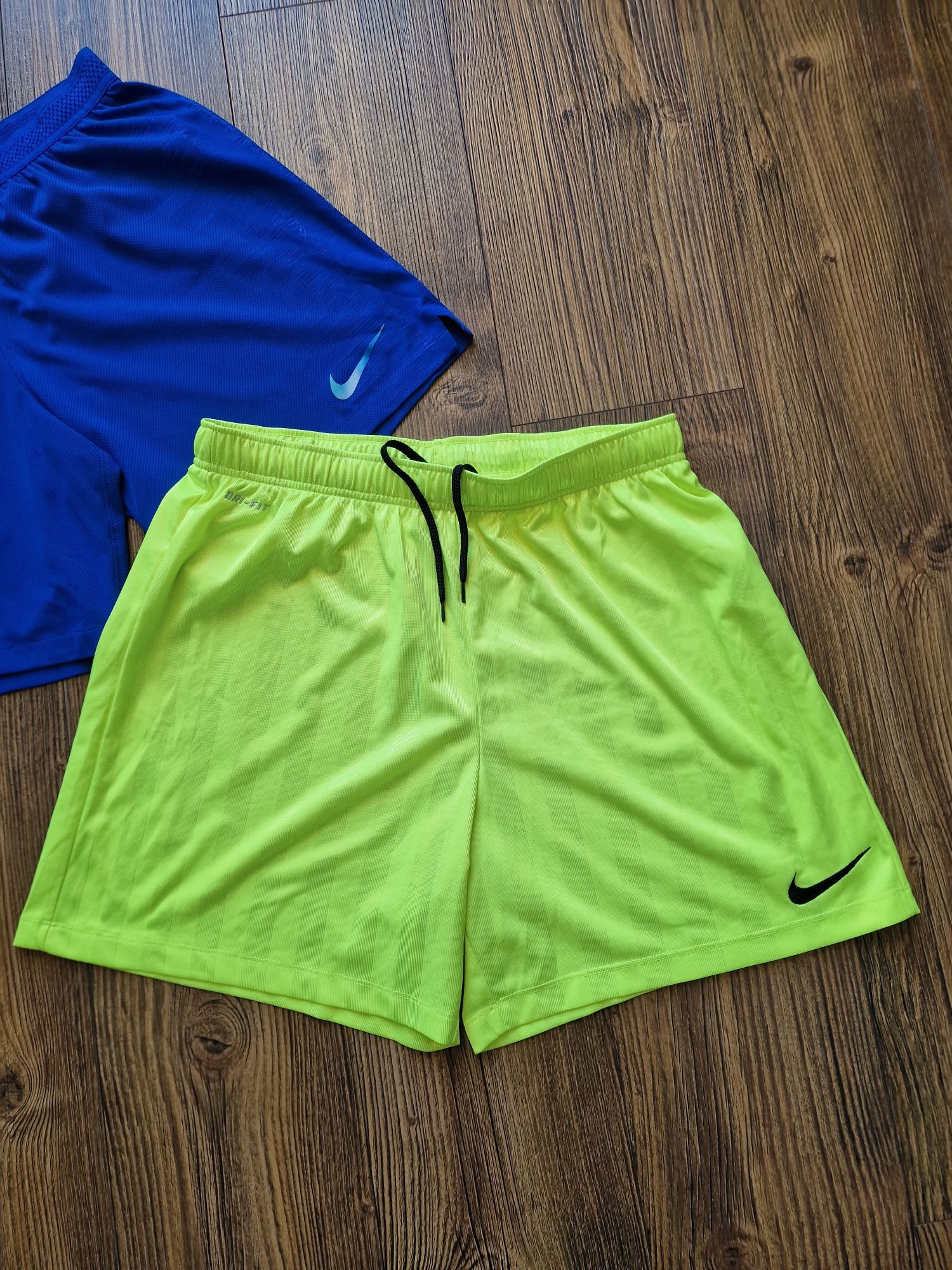 Страхотни мъжки къси шорти NIKE размер L