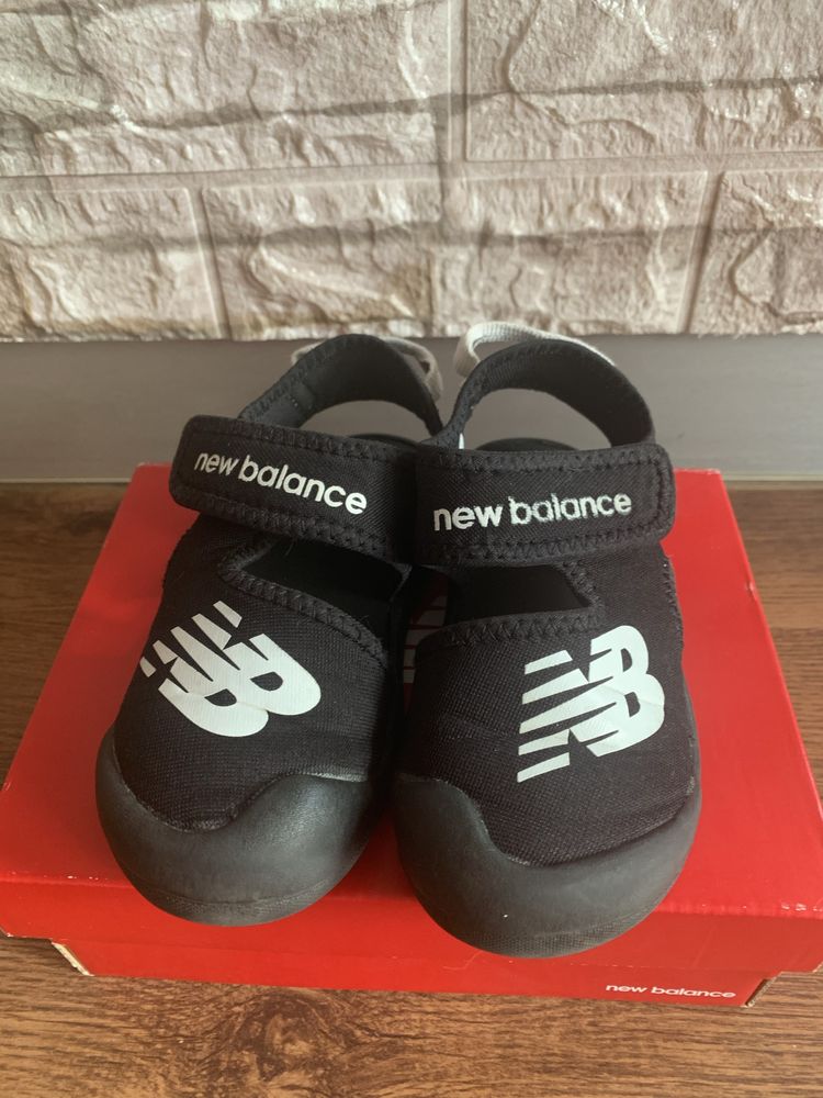 Сандали New Balance