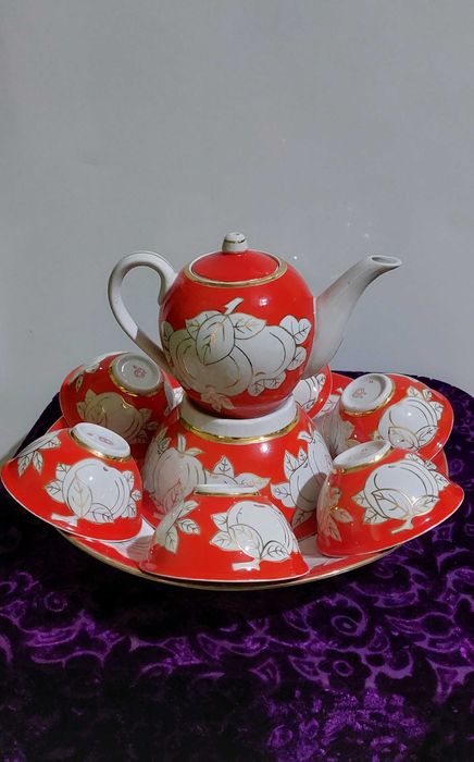 Сервизы фарфоровые