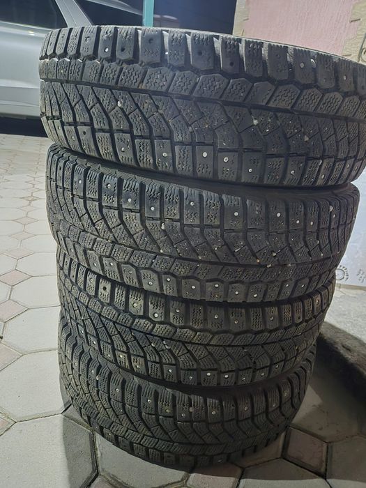 Продам б/у шины  R15