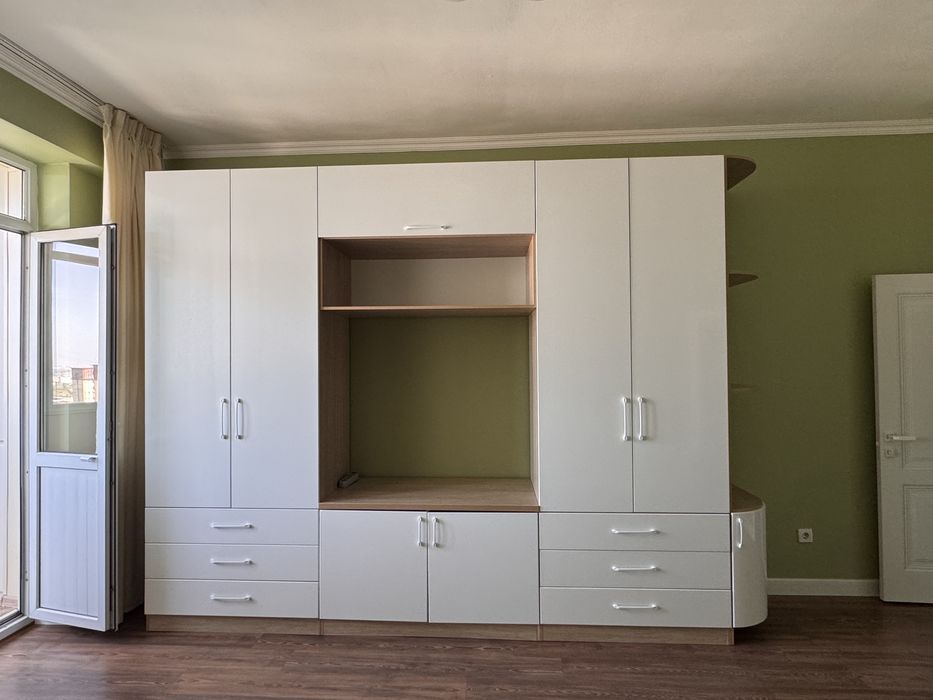 Продам шифоньер