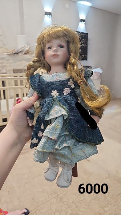 Продам фарфоровые куклы