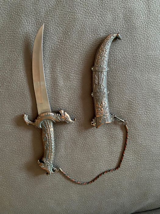 Cutit panoplie cu teaca - model deosebit
