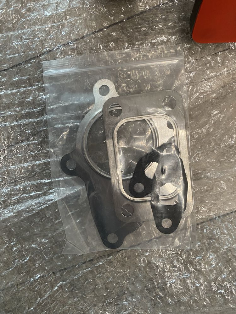 Турбо т3т4 т04е Turbo t3t4 t04e ar48 trim 50