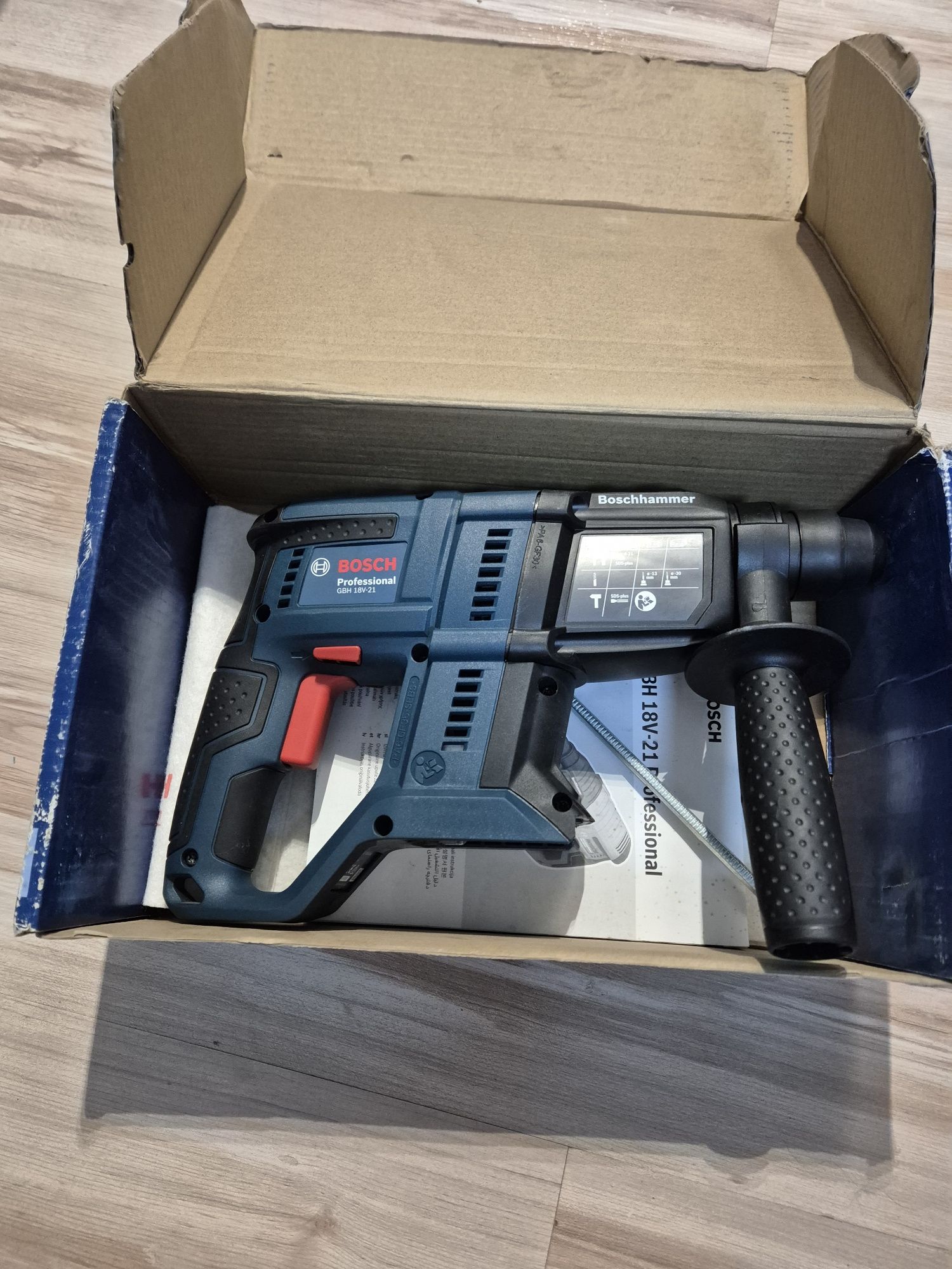 Rotopercutor bosch 18 21 brushless nou