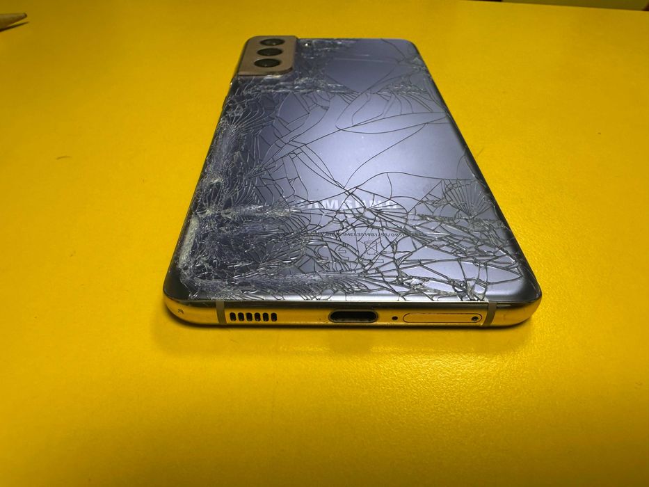 Samsung Galaxy S21  (G991)/за части/