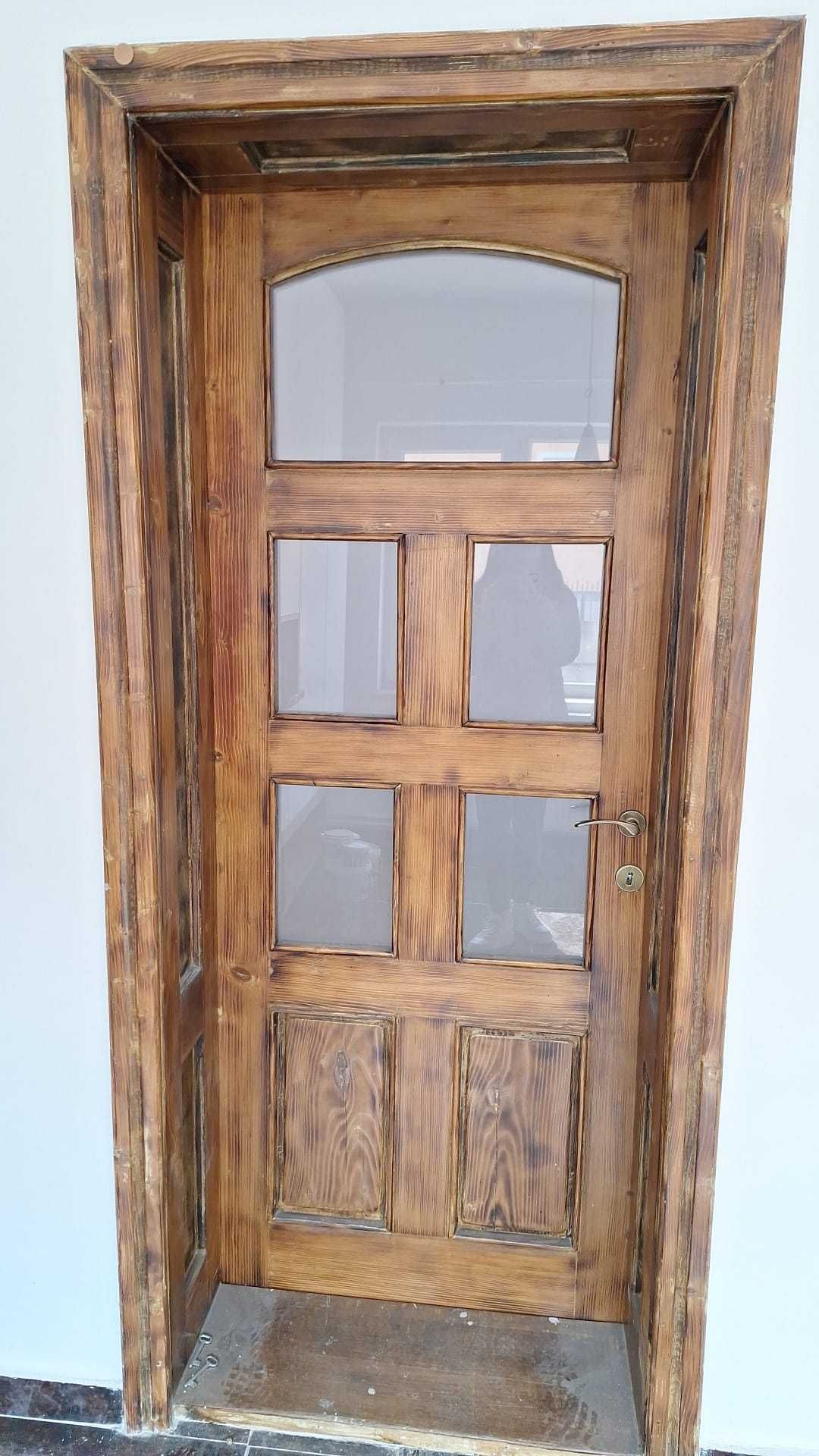 Vand usi de interior din lemn