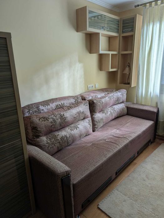 Canapea extensibila si dulap